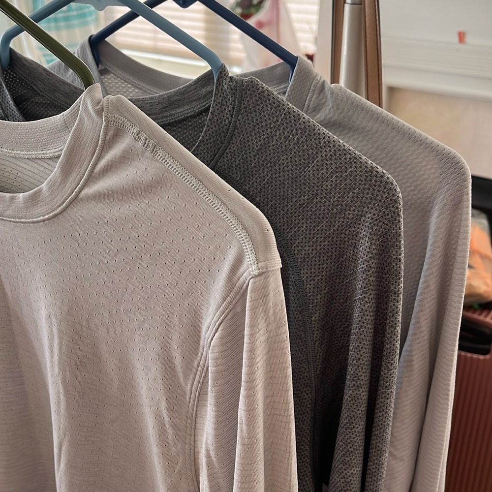 Lots of Three Lululemon Men’s Long Sleeve Shirt M